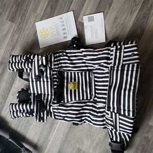 *NWT* Lillebaby 6-Position Baby Carrier
